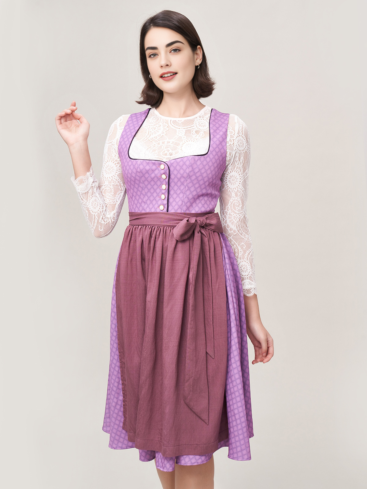 Dirndl in Lila – Eleganz und Modernität