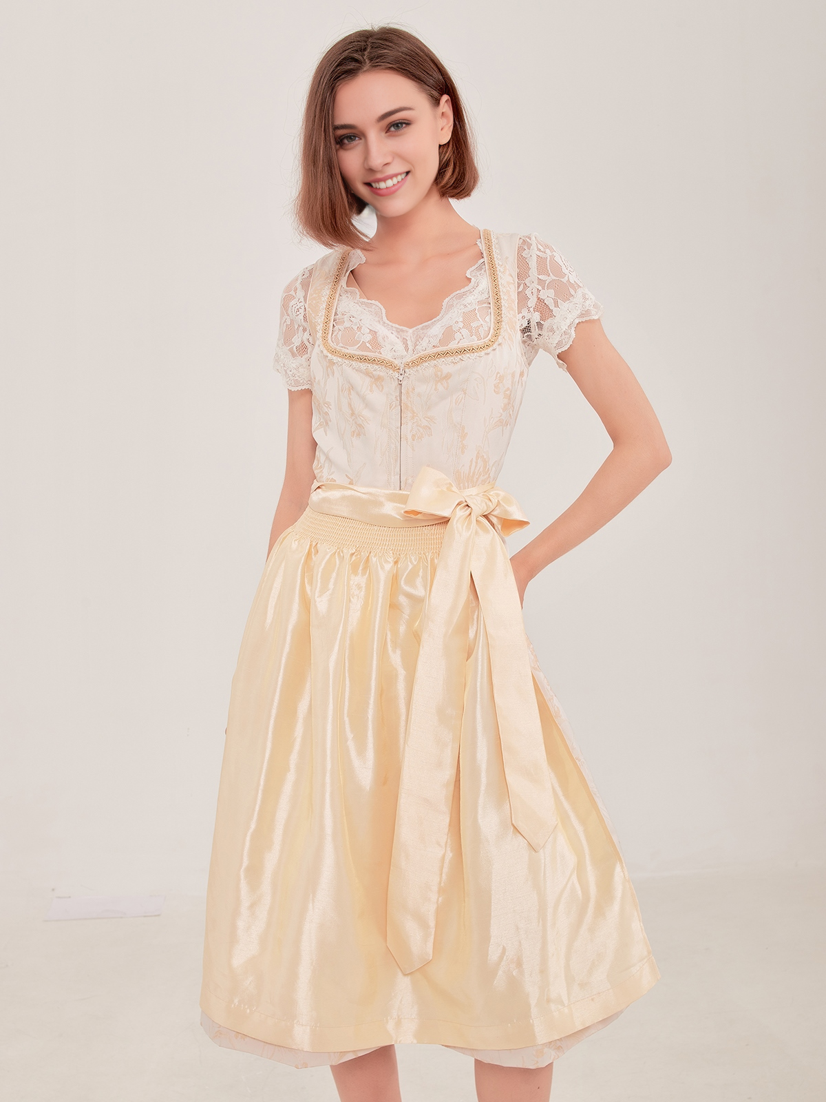 Dirndlbluse in lila