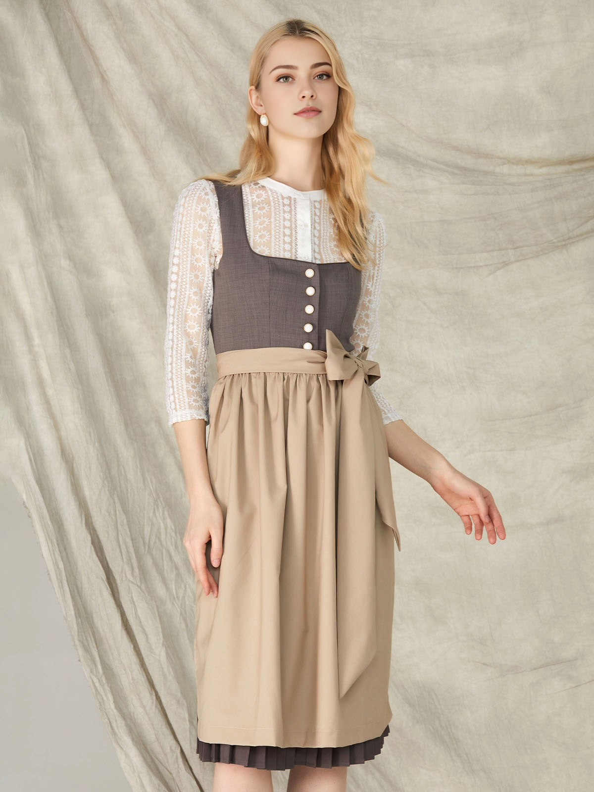 Olivgrünes Dirndl mit modernem Schnitt