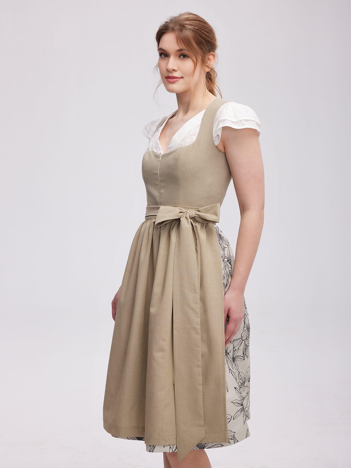 Dirndl Fliederfarben