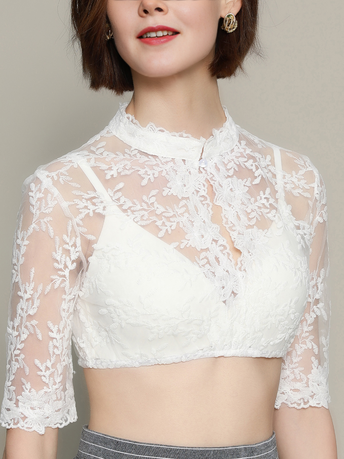 Samt Dirndl Grün mit weißer Bluse